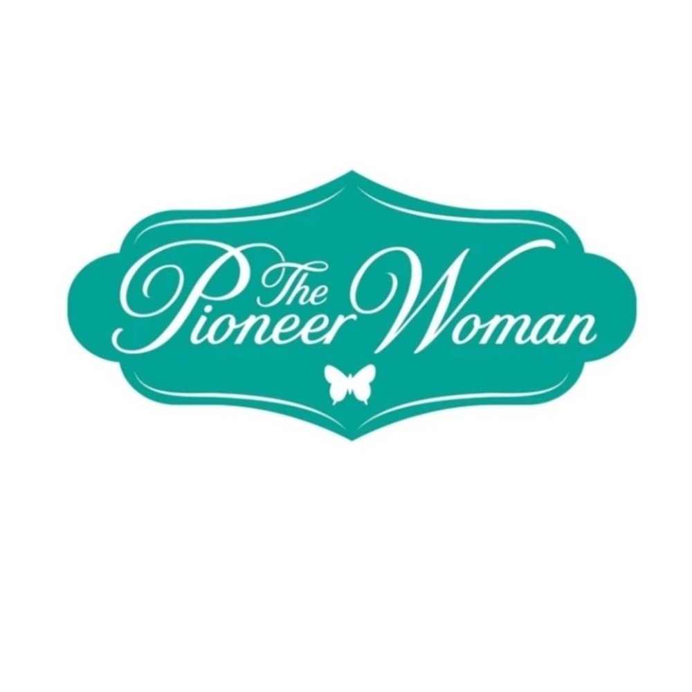 🌸 New The Pioneer Woman Christmas/Holiday Red Gingham Rolling Pin Sign - Picture 3 of 6